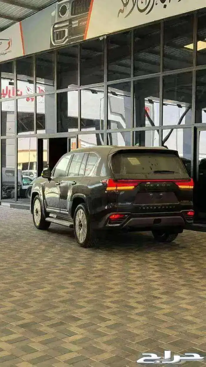لكزس بي بي عماني 2025 تشغيل عن بعد . 4