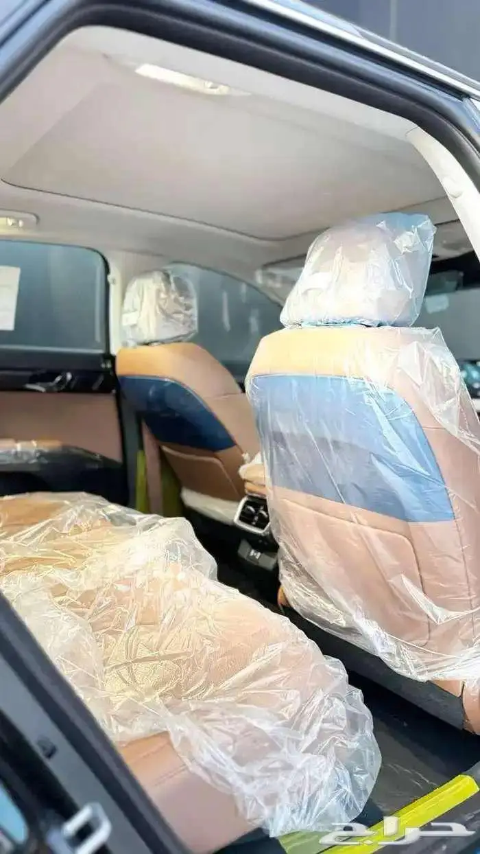 ازيرا بريميوم 2025 4