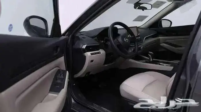 نيسان التيما 2025 - 2026 ستاندر ونص فل 5