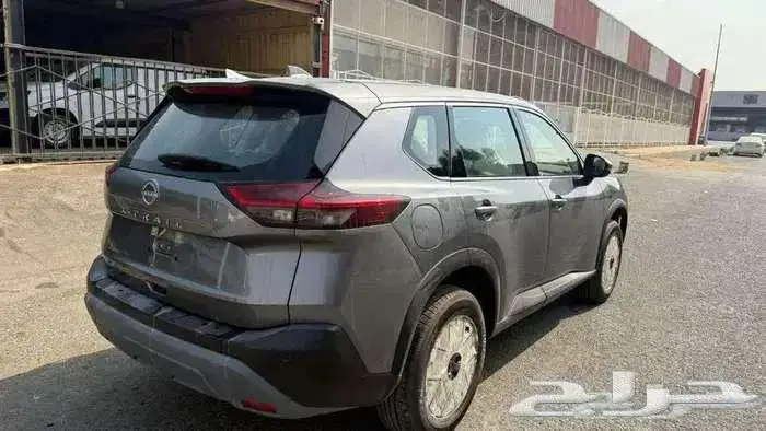 نيسان اكس تريل 5 و 7 راكب بدون دبل ودبل 2026 4