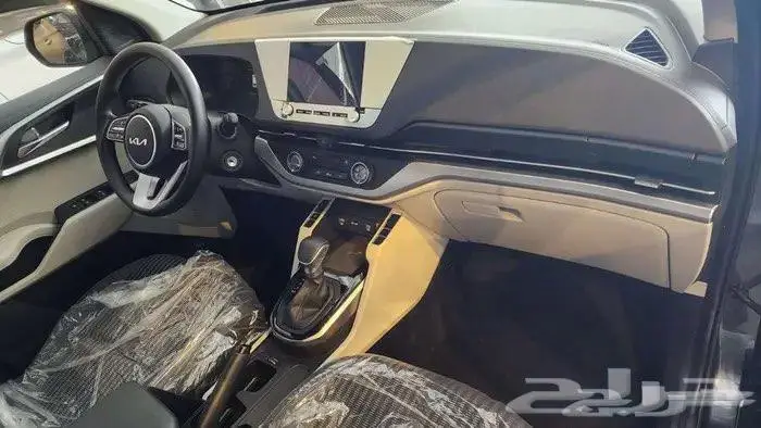 كيا كارينز ستاندر مطور 2026 عائلية باقوى خصم 1