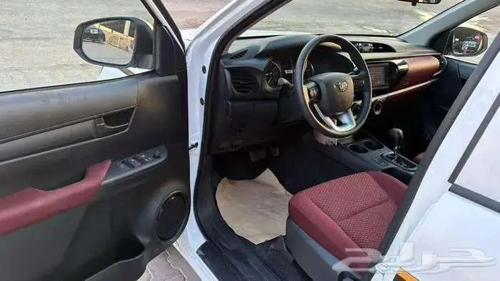 هايلوكس غمارتين 2025 بنزين قير أتوماتيك بريمي 9