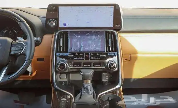 لكزس 600.BB موديل 2025 حبه فقط ابيض لؤلؤي بنزين 17