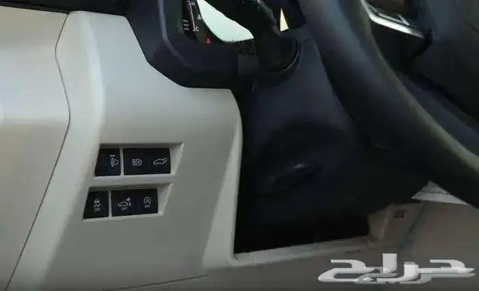 لاندكروزر L3 موديل 2025 اسود 16