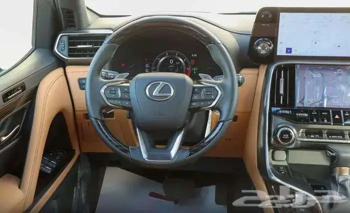 لكزس 600.BB موديل 2025 حبه فقط ابيض لؤلؤي بنزين 15