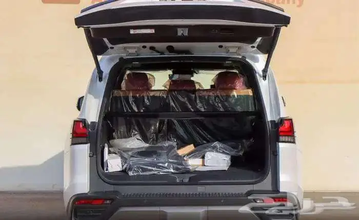 لكزس 600.BB موديل 2025 حبه فقط ابيض لؤلؤي بنزين 5