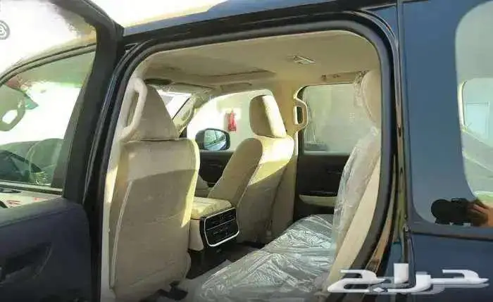 لاندكروزر L3 موديل 2025 اسود 22