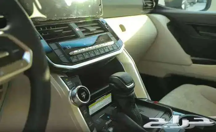 لاندكروزر L3 موديل 2025 اسود 18