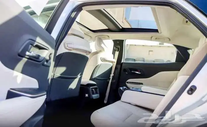 كراون ماجسنا لونين 2023 15