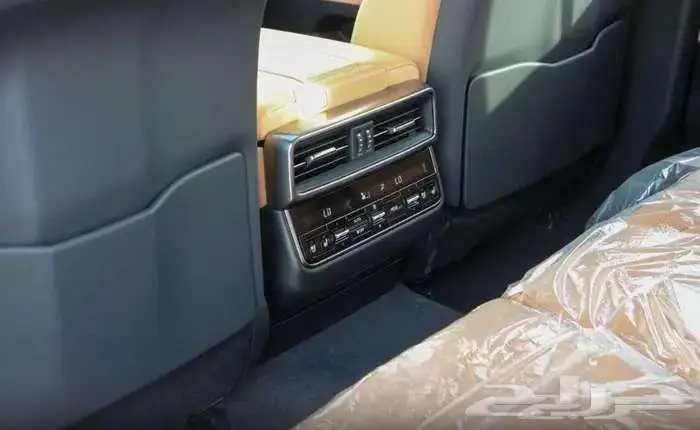 لكزس LX600 ابيض جملي 2025 3