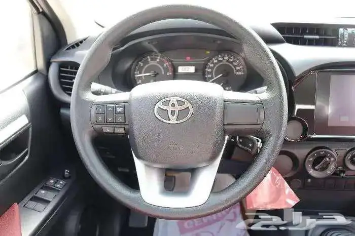 تيوتا هايلوكس غمارتين بدون دبل 10