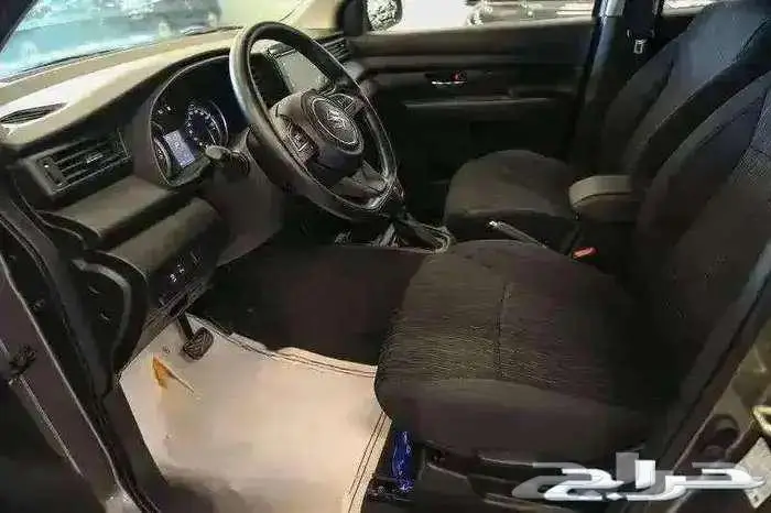 سوزوكي ارتيجا 2025 1