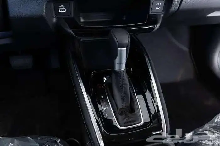 هوندا HRV LX نص فل 2025 7