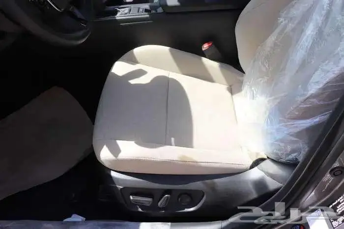 تويوتا كامري E بنزين 2025 كاش واقساط باقل الفوايد 26