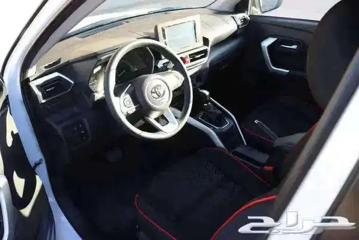 رايز ليمتد موديل 2024 الون ابيض 10