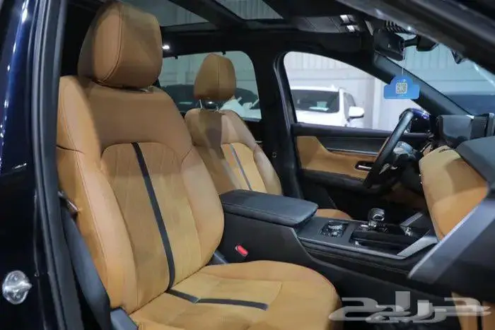 مازدا CX90 فل كامل بانوراما جلد ستة سلندر موديل 2025 9