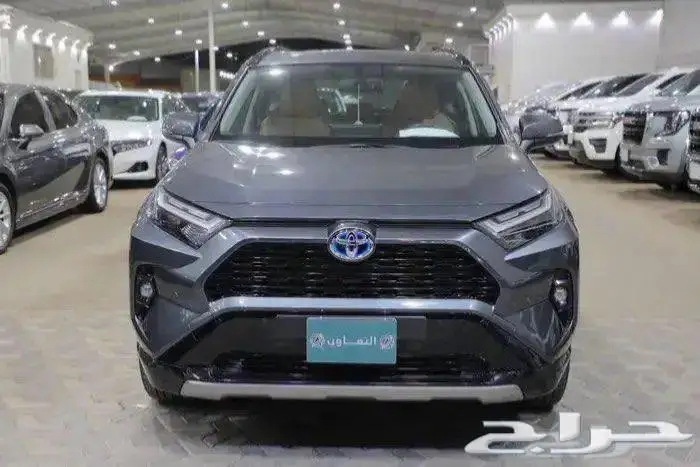 تويوتا راف فور XLE فتحة سقف هايبرد اربعة سلندر موديل 2024 2