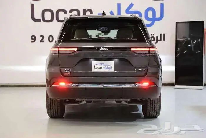 جيب شيروكي لاريدو 2025   متاح 5 مقاعد و 7 مقاعد 1