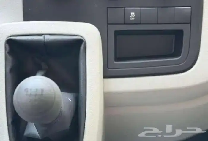 تويوتا هايس بضاعه سقف منخفض 2026 بالنقد والتقسيط سعودي 7