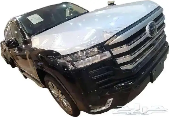 لاندكروزر L4 بنزين موديل 2025 0