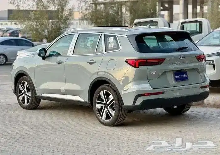 فورد تيرتوري ترند تيتانيوم 2026 2