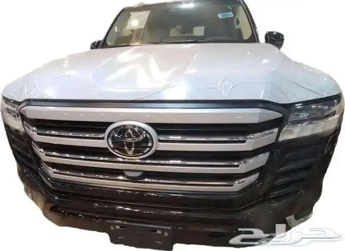 لاندكروزر L4 بنزين موديل 2025 2
