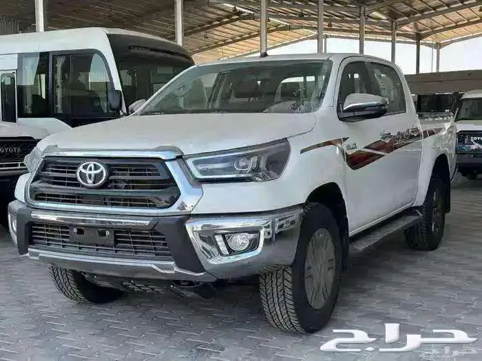 تويوتا هايلوكس غمارتين فل كامل بنزين توماتيك 2025 بريمي 1