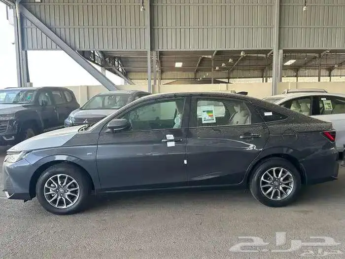 تويوتا يارس واي موديل 2026 كاش و أقساط 3