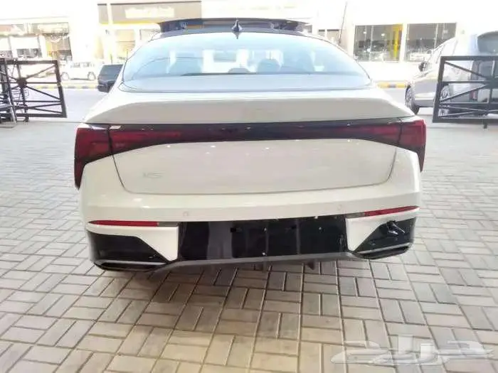 كيا k5 استاندر مطور 2025 فتحة سقف 3