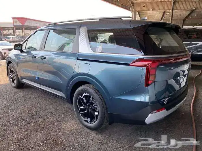 كيا كرنفال ستاندر موديل 2026 أصفار كاش وبنوك 4
