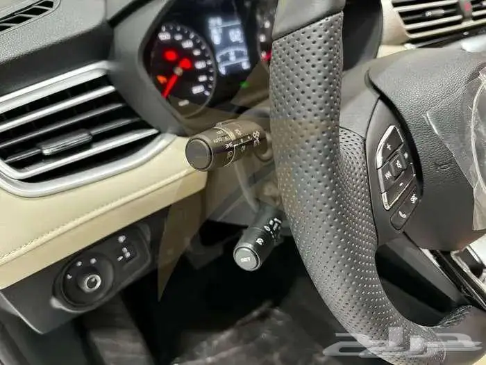 ام جي 5 MG ستاندرد موديل 2025 كاش   تمويل اقل سعر 8