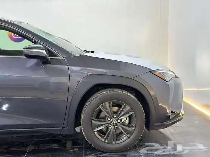 لكزس UX 300AH هايبرد 2024 1