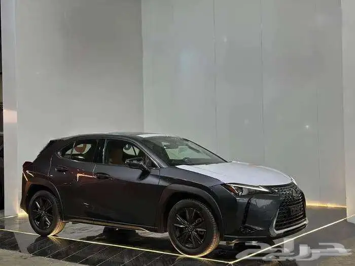 لكزس UX 300AH هايبرد 2024 4