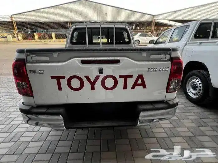 هايلوكس تماتيك بنزين 2025 بدون دبل اقل سعر تقسيط او كاش 7