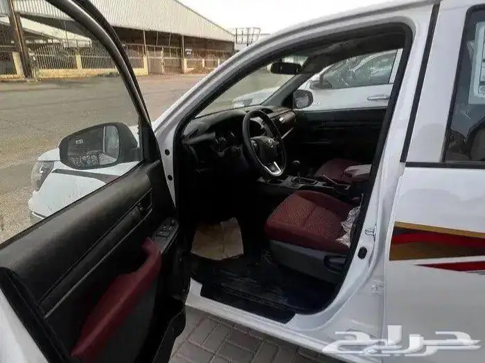 هايلوكس تماتيك بنزين 2025 بدون دبل اقل سعر تقسيط او كاش 8