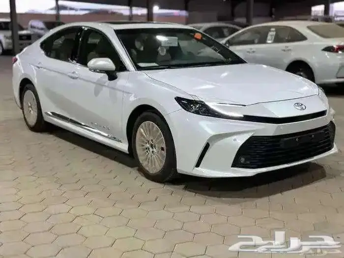 كامرى LE بنزين 2025 تقصيد او كاش 4