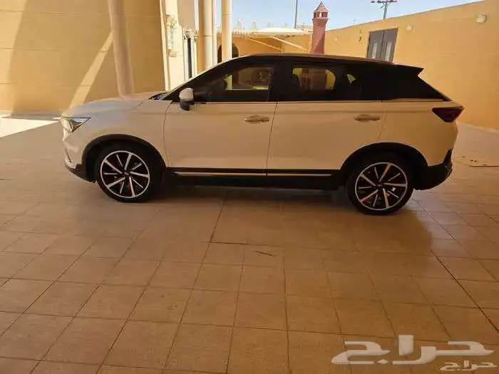 جيب بيستيون فاو T77 1