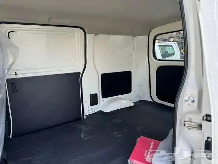 لايت اس 2025 باص بضاعه 1.5L بنزين 5