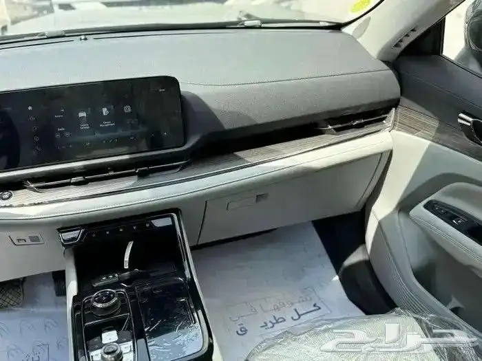 فورد تيرتوري ترند تيتانيوم 2026 3