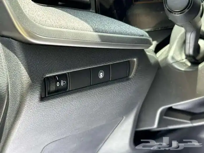 نيسان كيكس ستاندرد ونص فل 2025 21