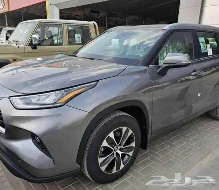 تويوتا هايلاندر GLE 2025 نص فل 1