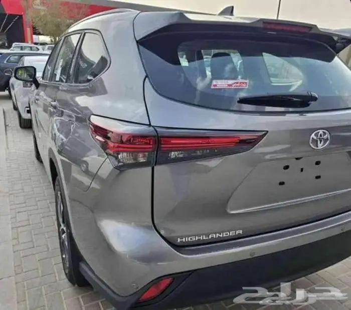 تويوتا هايلاندر GLE 2025 نص فل 2