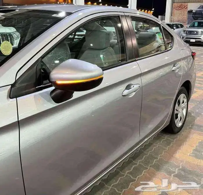 للبيع هوندا سيتي 2024 سعودي ( شبه اصفار ) 6