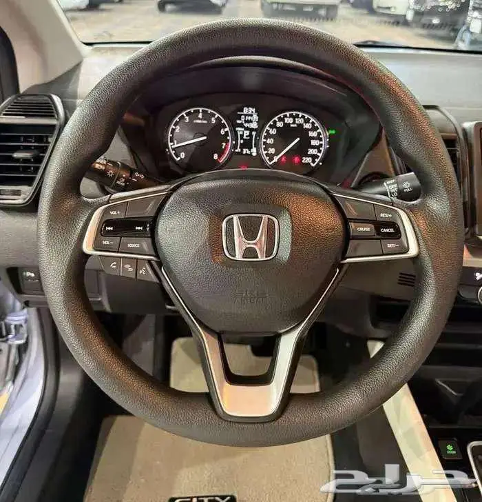 للبيع هوندا سيتي 2024 سعودي ( شبه اصفار ) 22