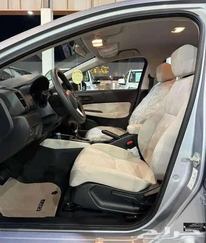 للبيع هوندا سيتي 2024 سعودي ( شبه اصفار ) 19