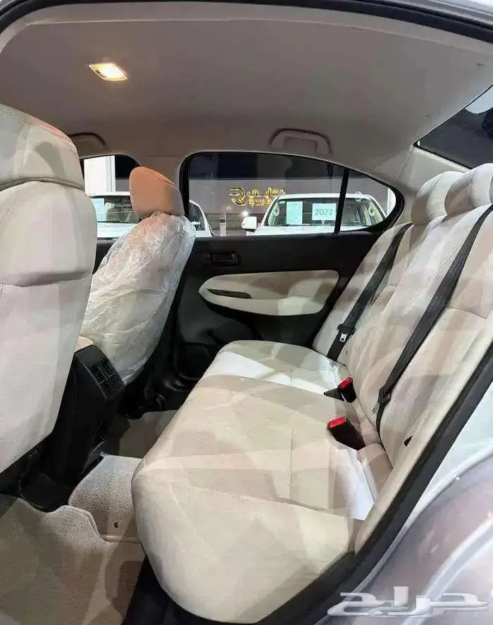 للبيع هوندا سيتي 2024 سعودي ( شبه اصفار ) 39