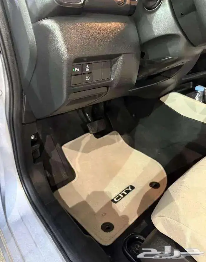 للبيع هوندا سيتي 2024 سعودي ( شبه اصفار ) 20