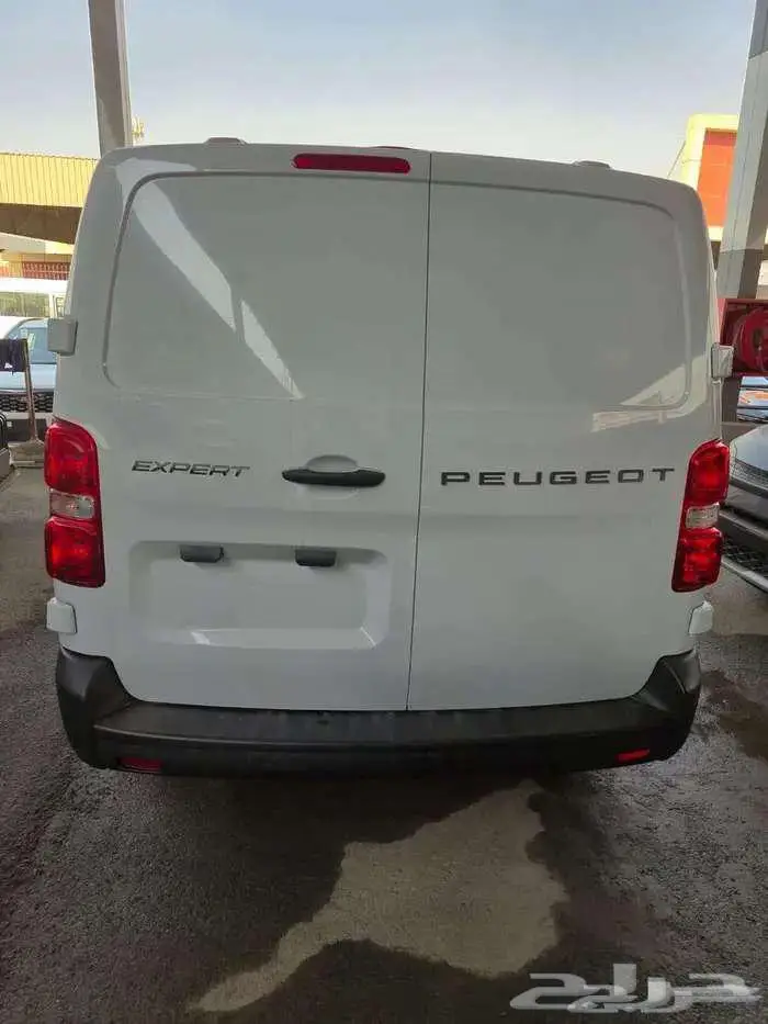 بيجو اكسبيرت بضاعة توماتيك 2025 اقل سعر كاش واقساط 1