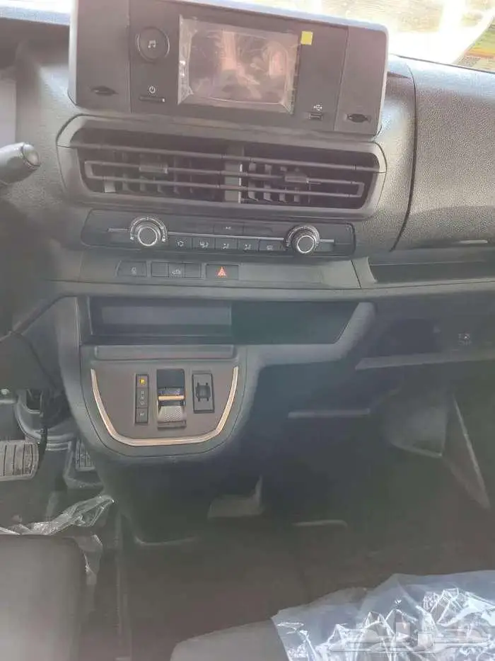 بيجو اكسبيرت بضاعة توماتيك 2025 اقل سعر كاش واقساط 4