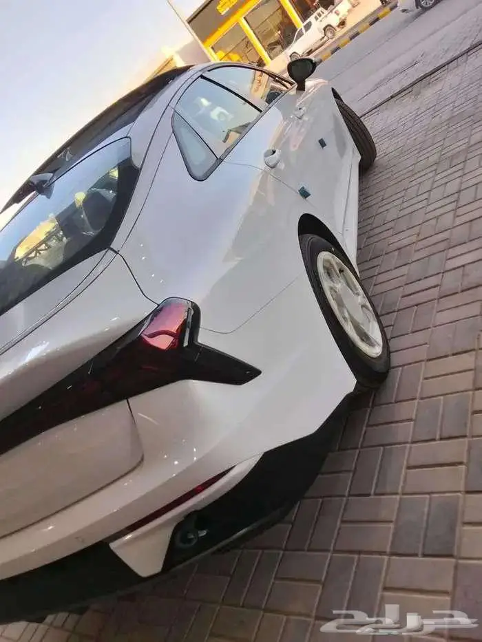 كيا k5 استاندر مطور 2025 فتحة سقف 2